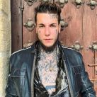 Descubrí el radical y extremo cambio de look de Alex Caniggia