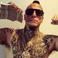 Descubrí el radical y extremo cambio de look de Alex Caniggia