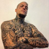 Descubrí el radical y extremo cambio de look de Alex Caniggia