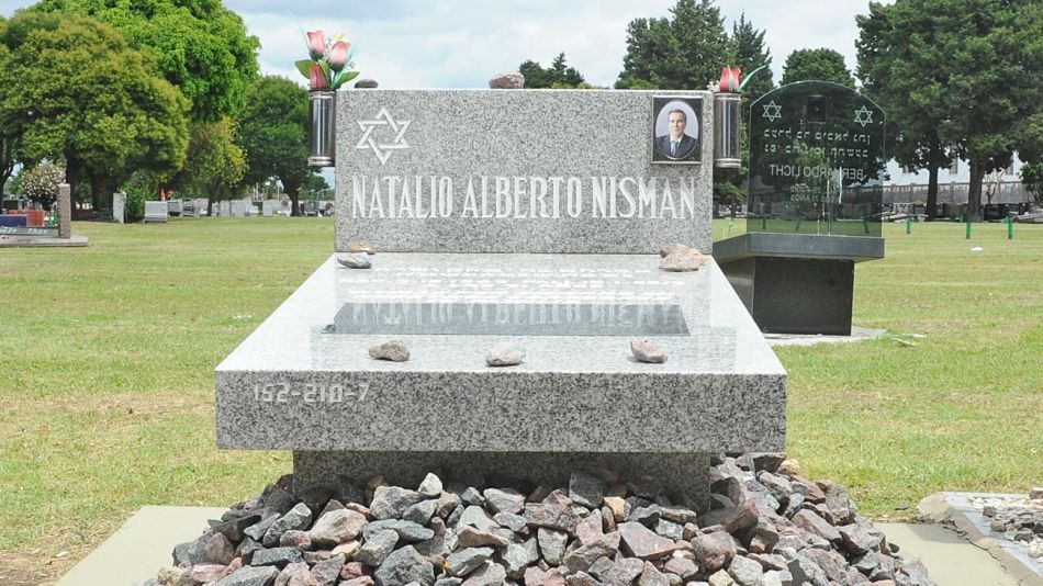20201801_alberto_nisman_tumba_cedoc_g.jpg