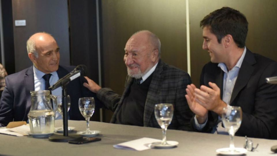 El juez de la Corte Suprema bonaerense Héctor Negri falleció anoche en La Plata.