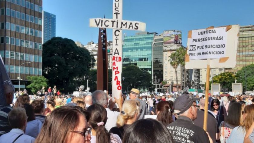 Image result for MARCHA 5 AÑOS NISMAN