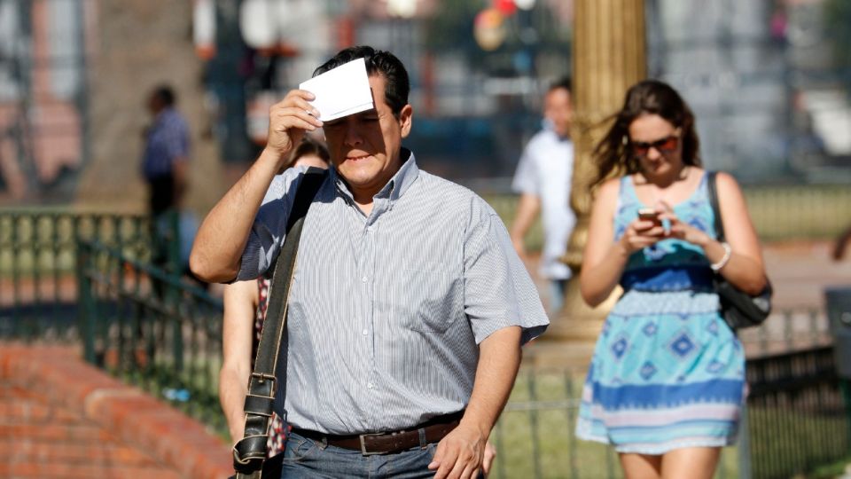 Calor en Buenos Aires, con máximas de hasta 34 grados.