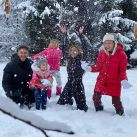 Espía las vacaciones en la nieve de Austria de Evangelina Anderson y su familia