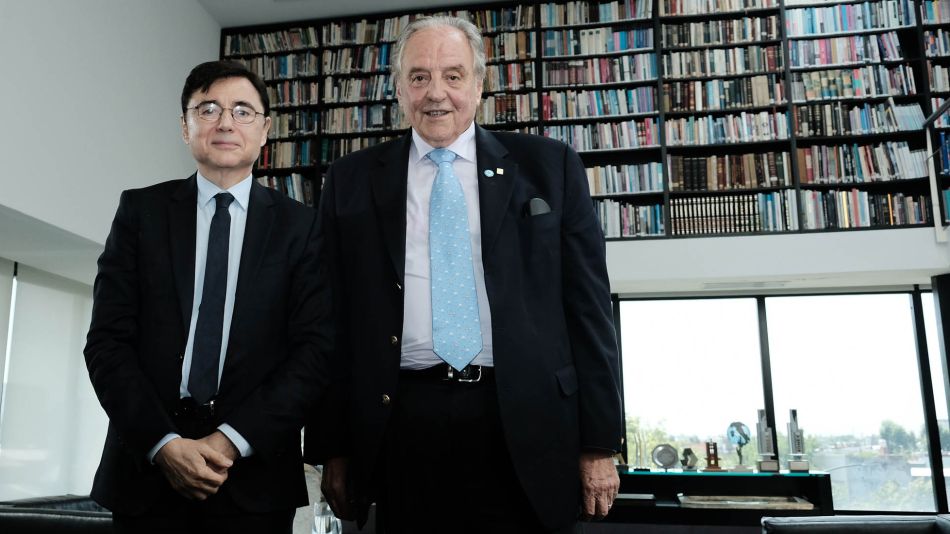 ENTREVISTA FONTEVECCHIA CARLOS HELLER