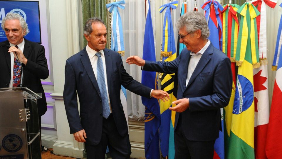 El Instituto Interamericano de Cooperación para la Agricultura distinguió a Hugo Sigman y despidió a Daniel Scioli.