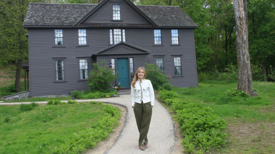 gloria casañas louisa may alcott 20200125