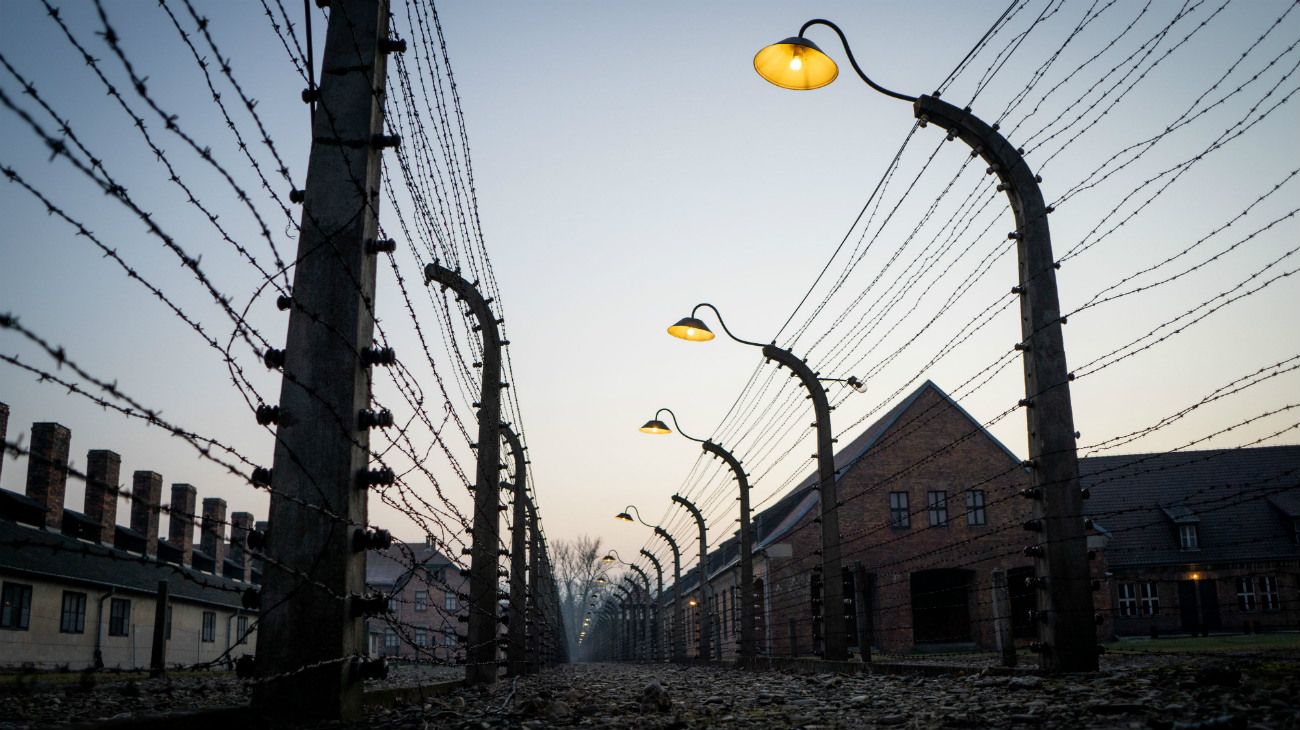 El campo de la muerte de Auschwitz, construido en 1940 por el nazismo en Polonia, sigue siendo el símbolo del horror de la Segunda Guerra Mundial y del Holocausto.