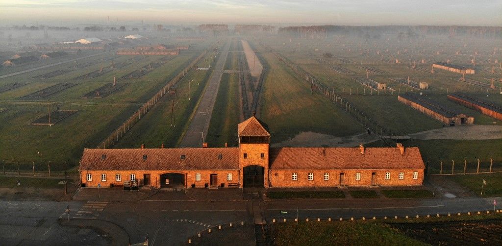 El campo de la muerte de Auschwitz, construido en 1940 por el nazismo en Polonia, sigue siendo el símbolo del horror de la Segunda Guerra Mundial y del Holocausto.