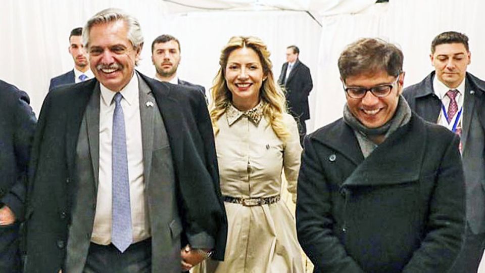 No tantas sonrisas. Alberto F, Fabiola Yáñez y Kicillof en Israel. Viaje charlado.