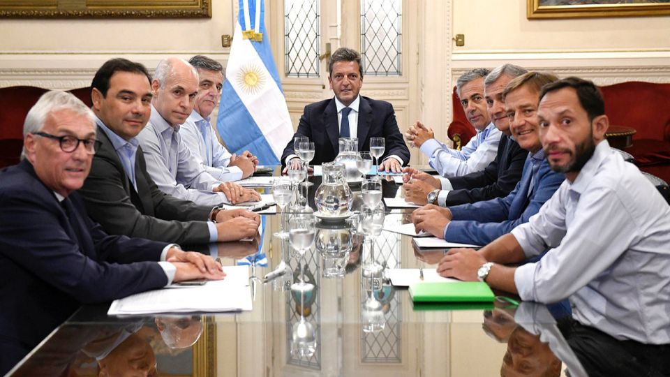 Sergio Massa con los referentes de Juntos por el Cambio.