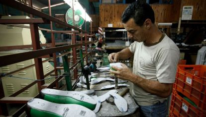 Cayeron los salarios contra la inflación.