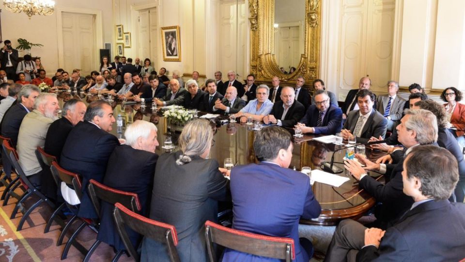 Representantes sindicales con el presidente Alberto Fernández y su Gabinete.