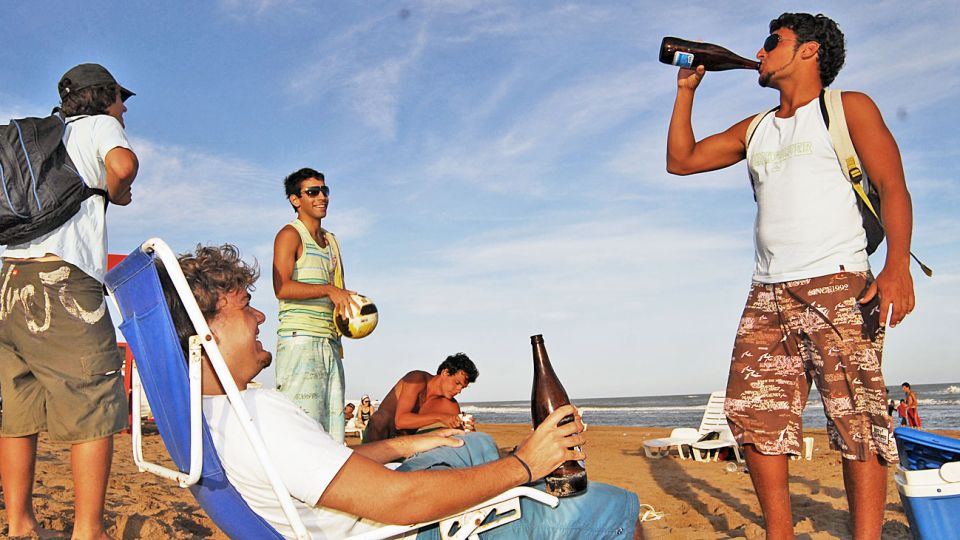 20200202_alcohol_jovenes_consumo_cedoc_g.jpg