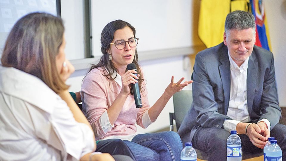 Ética. Ponce (Ecuador) y Molina (Cataluña) en la Jornada de la Fundación Gabo.