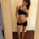 El topless de Katja Martínez a tan solo tres meses de convertirse en madre