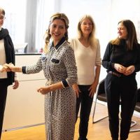 Con un estilo clásico, Fabiola Yañéz posiciona a la moda argentina en Europa