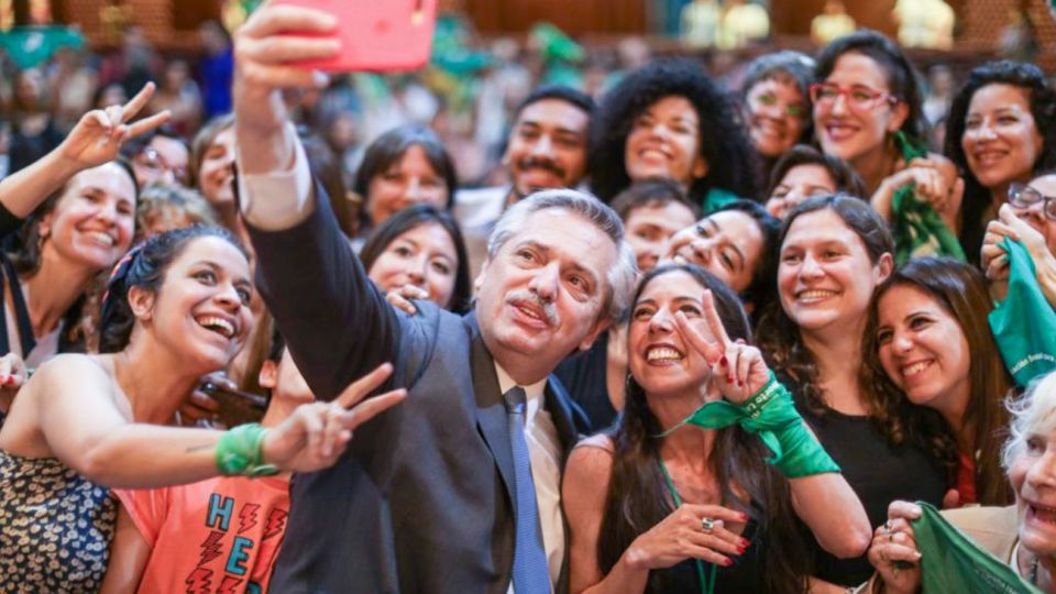 El presidente Alberto Fernández confirmó que impulsará el tratamiento de la legalización del aborto.