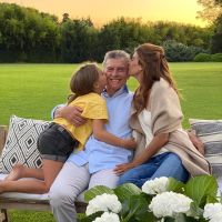 El amoroso mensaje de cumpleaños de Juliana Awada, junto con Antonia, a Mauricio Macri