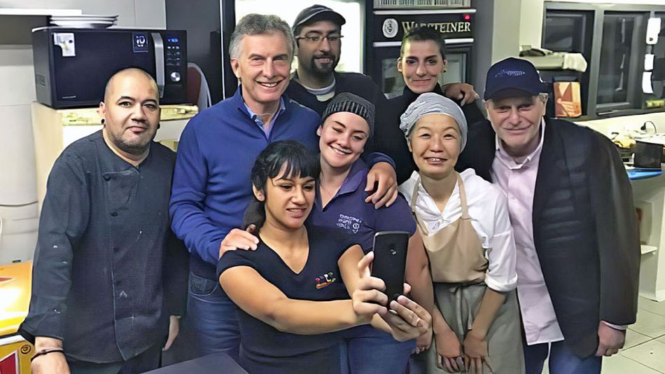 20200208_macri_vacaciones_selfie_twitter_g.jpg
