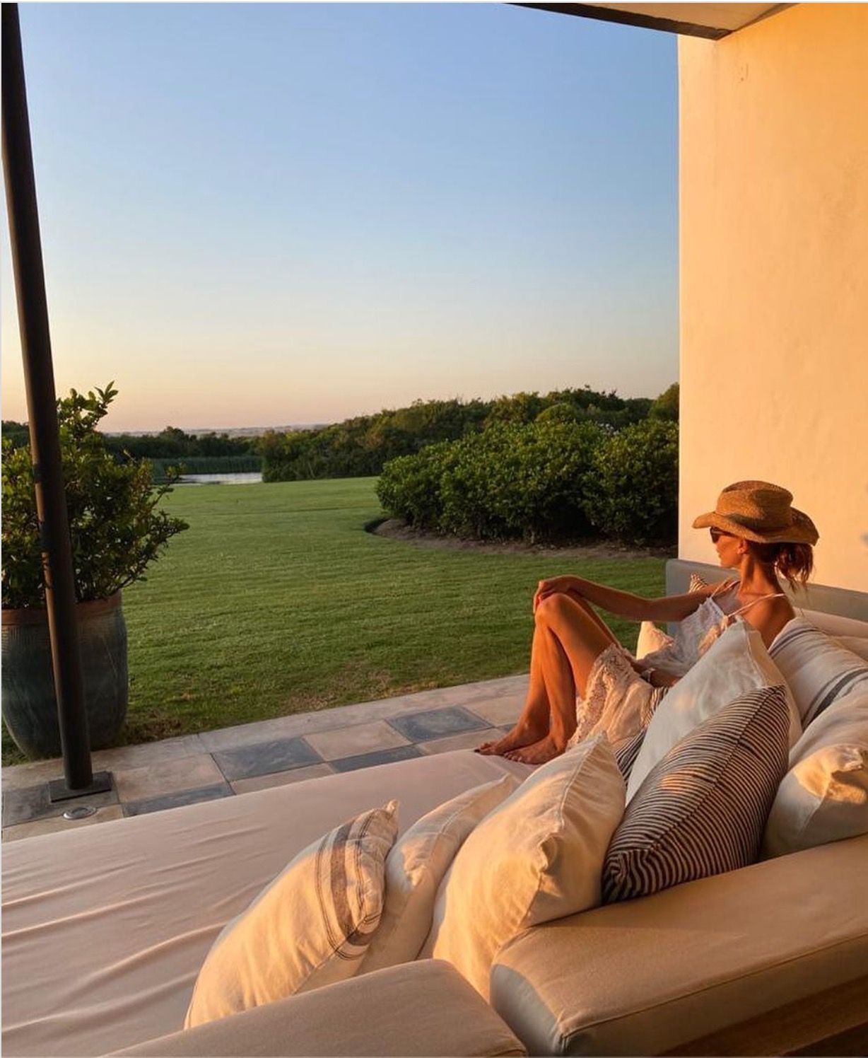 Juliana Awada, atardecer en José Ignacio. Febrero 2020