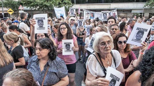 Villa gesell. Un asesinato que provocó en la sociedad una indignación que, a medida que pasan los días, lejos de apaciguarse se incrementa. Debemos reaccionar.