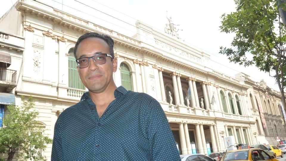 HADRIAN AVILA ARZUZA. El maestro colombiano estará al frente de la programación del teatro que lo vio crecer.