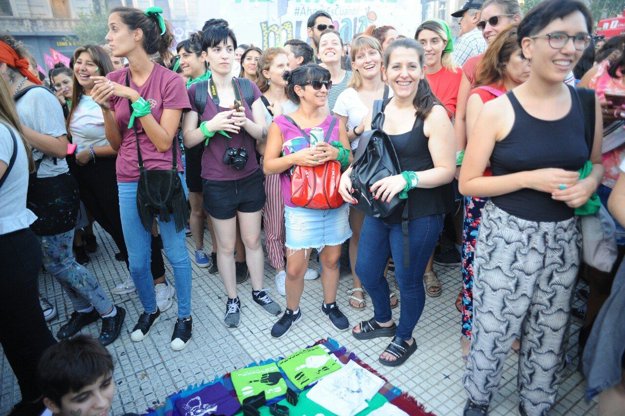 Marcha en pro del aborto legal frente al Congreso, este 19 de febrero.