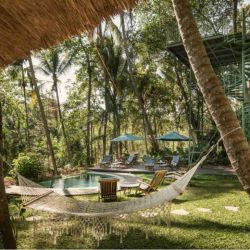 Diseño experimental de casas en los árboles de Bali