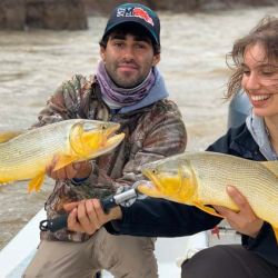 Natalio Seggioli hizo debutar en la pesca de dorados a su novia Daniela García.