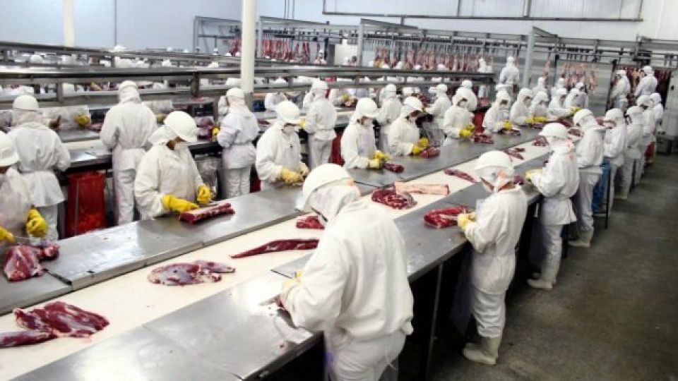 La industria frigorífica perdería US$ 450 millones a causa del “Coronavirus”.