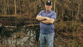 Troy Landry llegó a Luisiana con su familia proveniente de Nueva Escocia (Canadá), es de los más antiguos de la zona.