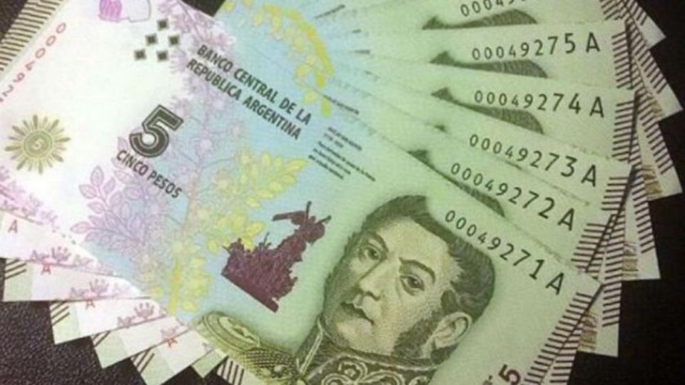 Los billetes de 5 pesos deben ser aceptados en comercios hasta el 29 de febrero. En los bancos, se podrán cambiar hasta el 31 de marzo de 2020.