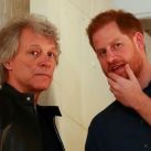 Un rockstar: el príncipe Harry se animó a cantar con Jon Bon Jovi