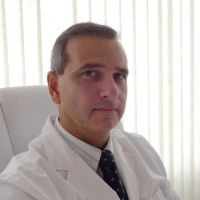 Dr. Gustavo Safranchik