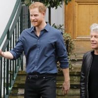Un rockstar: el príncipe Harry se animó a cantar con Jon Bon Jovi