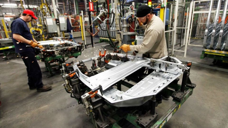 Los salarios volvieron a caer fuerte.
