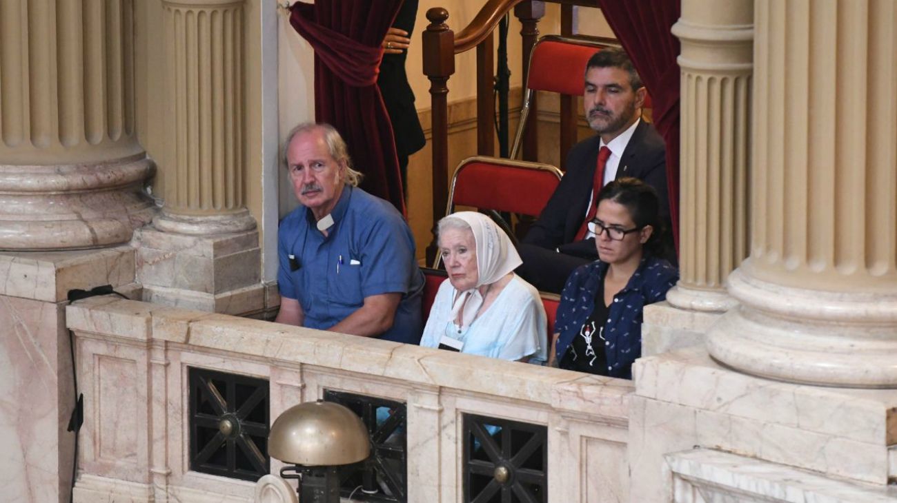 Madres y Abuelas estuvieron presentes en la apertura de sesiones.