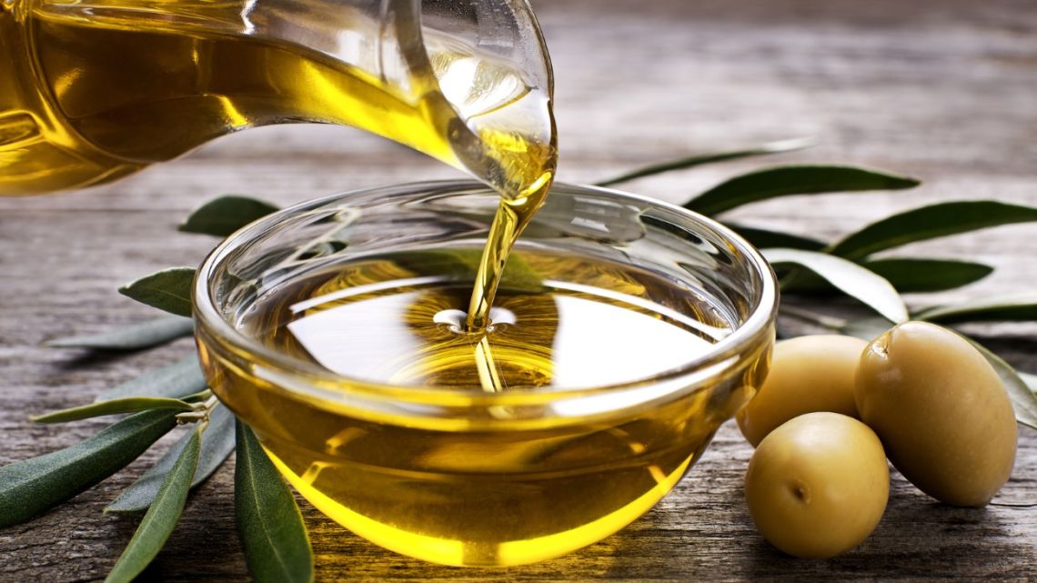 Aceite de oliva en el oido