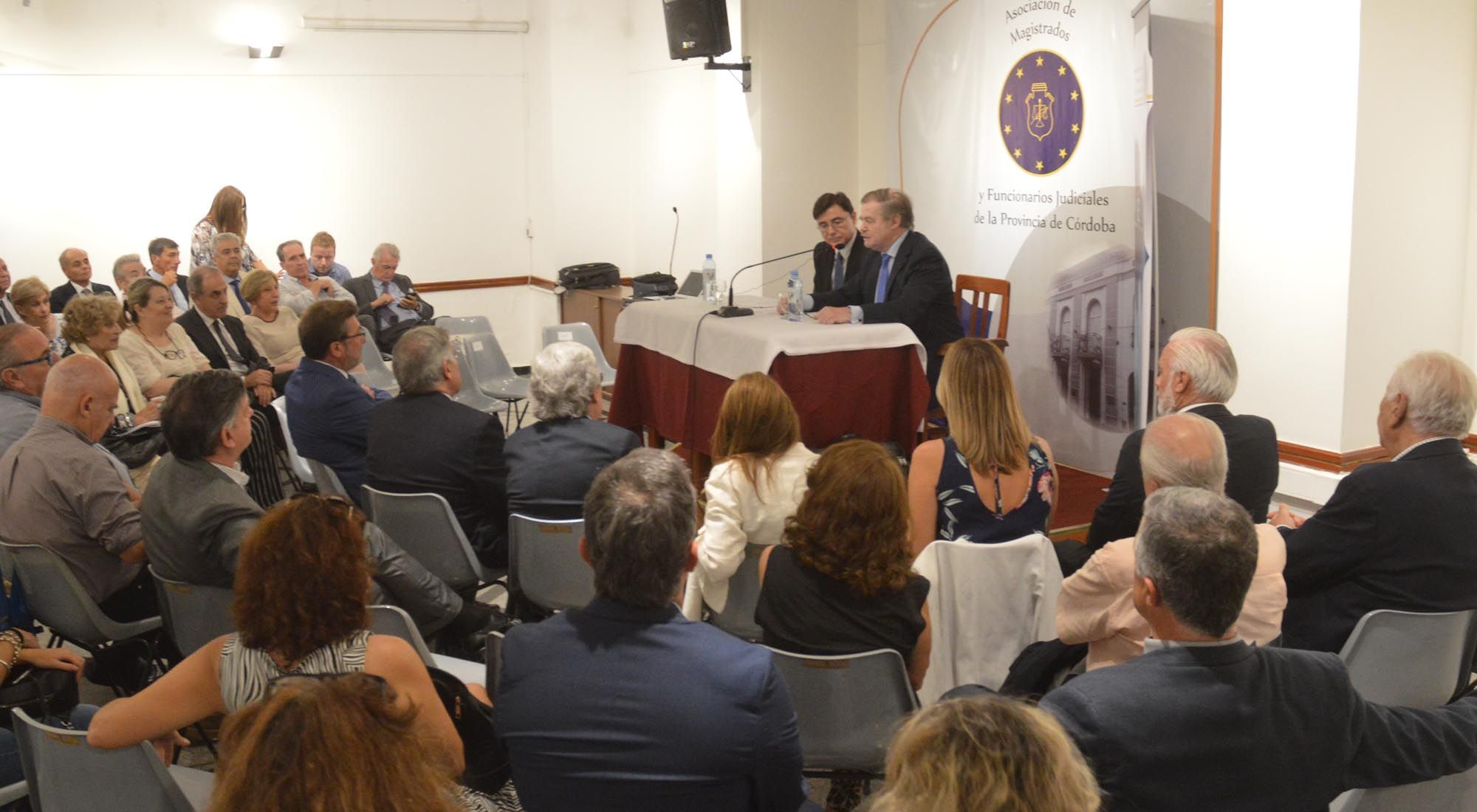 En su alocución, también le dedicó unos párrafos a la subjetividad en el periodismo.