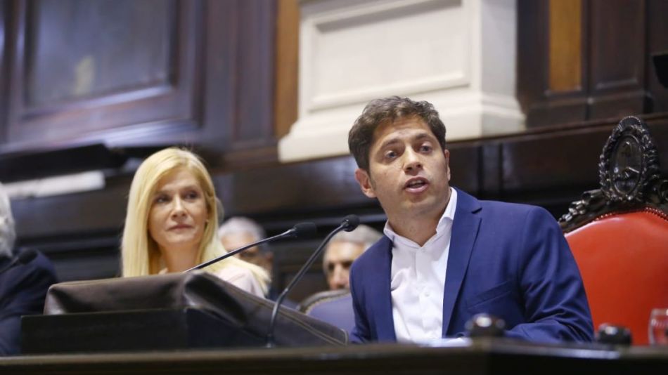Eufórico y sin anuncios: el estilo Kicillof para abrir las sesiones