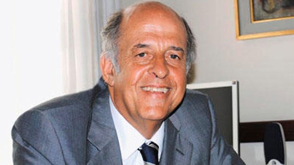 Carlos Marcelo D'alessio 20200303