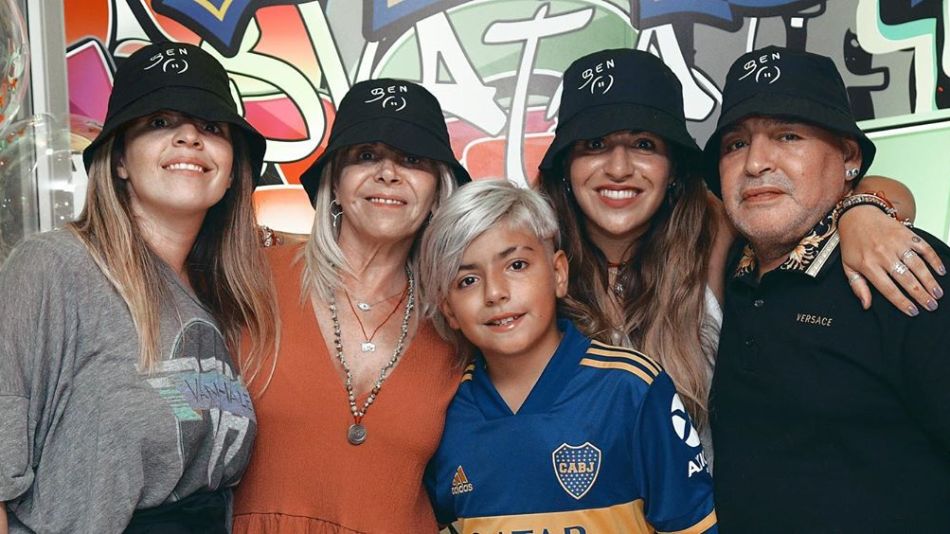 El clan Maradona unido por Benjamín Aguero: "Amor incondicional"
