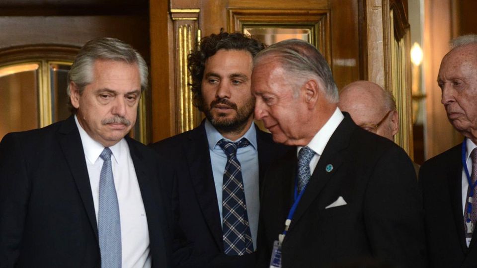 Alberto Fernández con empresarios de CICYP en el hotel Alvear dela ciudad de Buenos Aires.