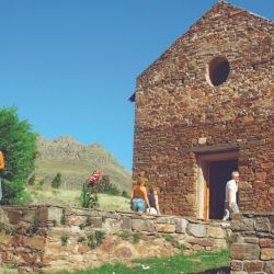 Iglesia del pueblo antiguo La Carolina.