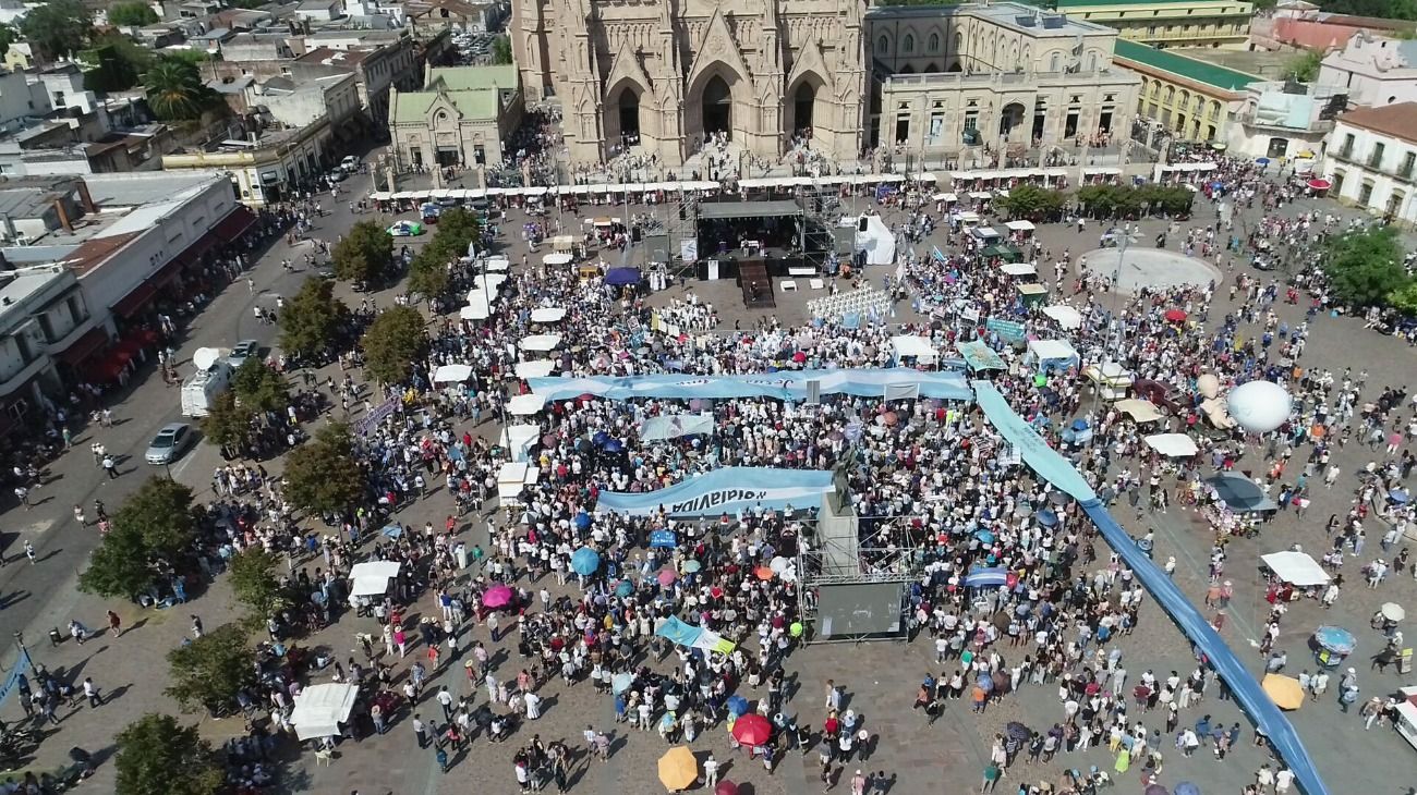 La Iglesia convocó a una misa este domingo 8 de marzo en la Basílica de Luján.