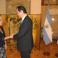 GALERÍA | Famosos se congregaron en la Embajada del Japón
