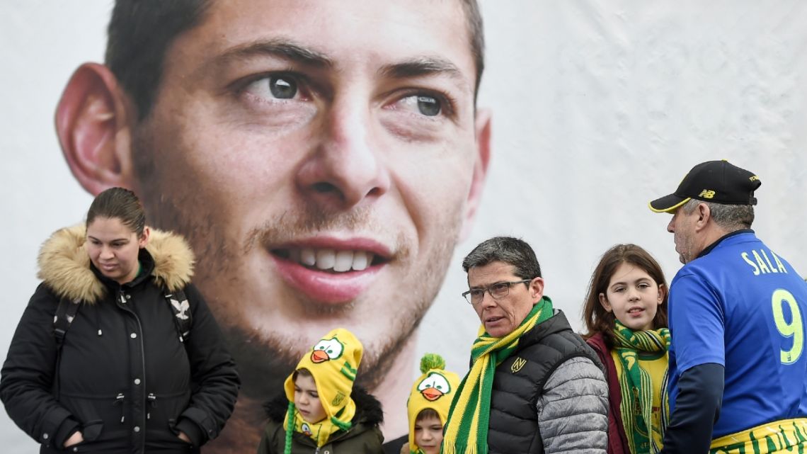 Footballer Emiliano Sala was killed when the unlicensed pilot of his plane lost control 