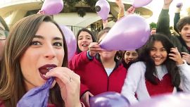 Lyna Vallejos y sus fans