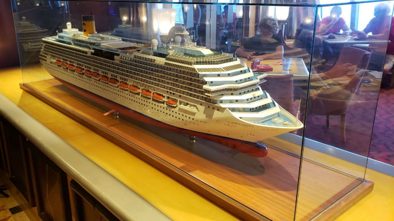 En el crucero de Costa Pacífica viajan 1600 argentinos y 600 europeos que regresan a sus hogares.